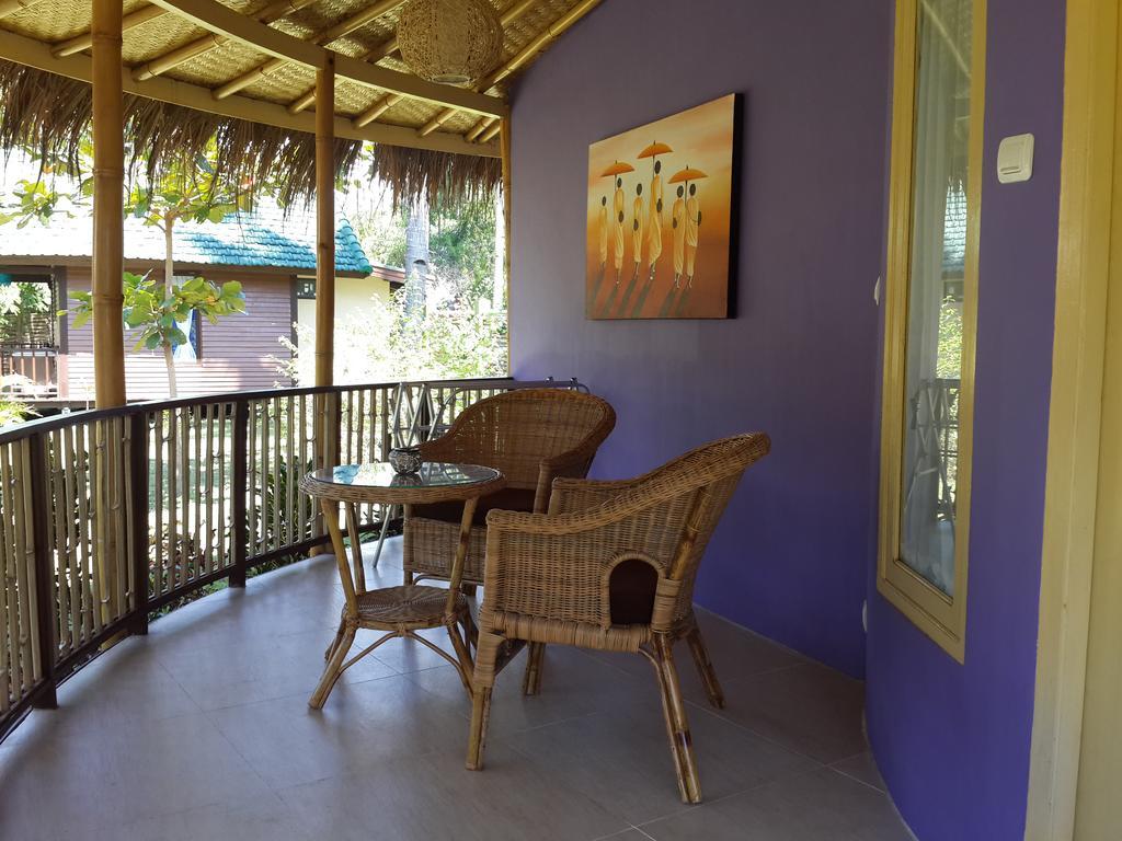 Oasi Bungalows Hotel Gili Air Esterno foto