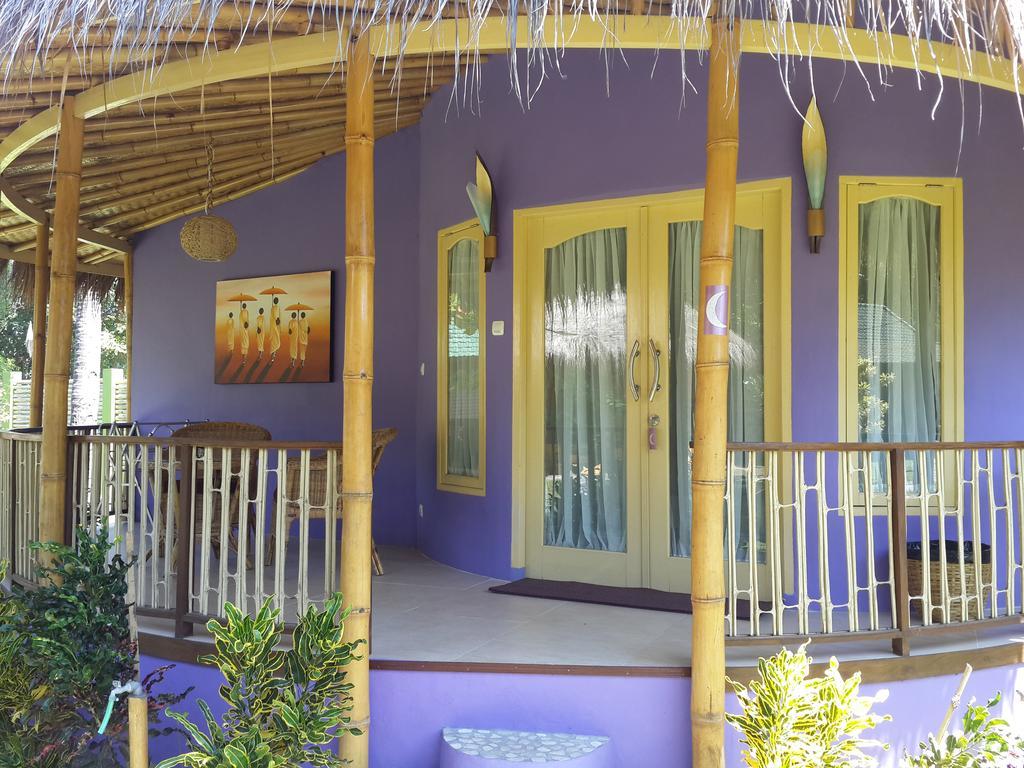Oasi Bungalows Hotel Gili Air Esterno foto