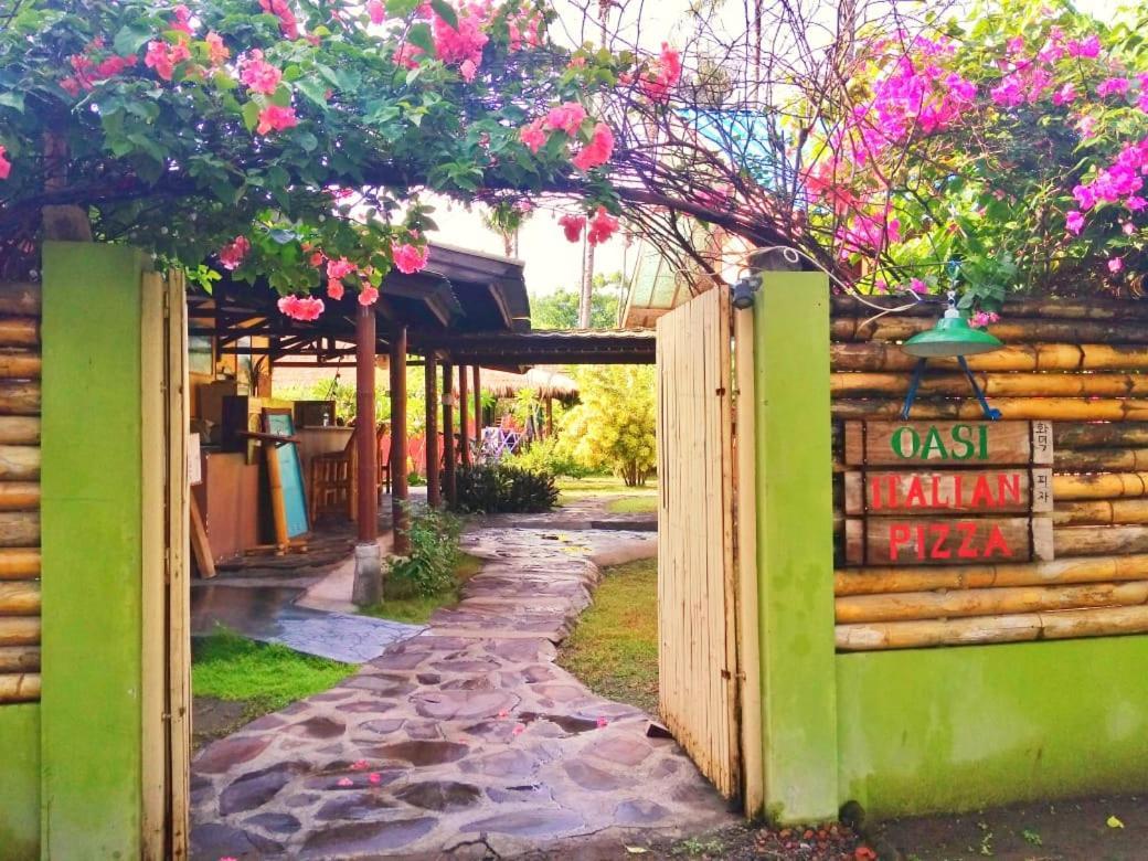 Oasi Bungalows Hotel Gili Air Esterno foto