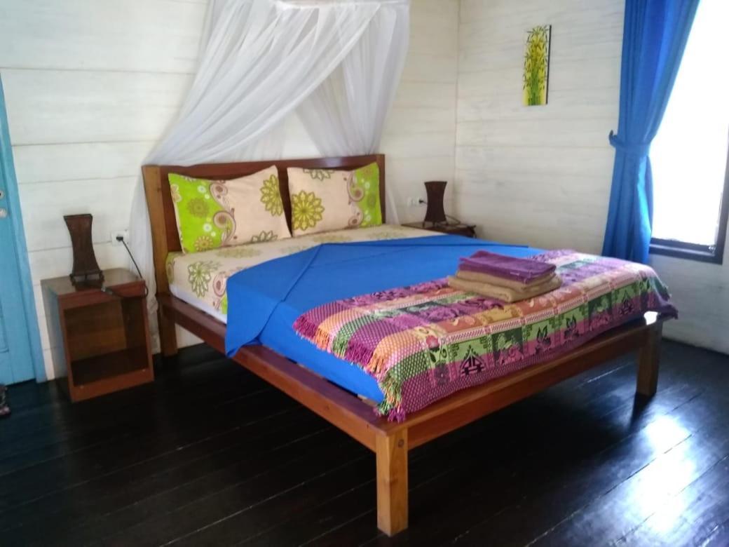 Oasi Bungalows Hotel Gili Air Esterno foto