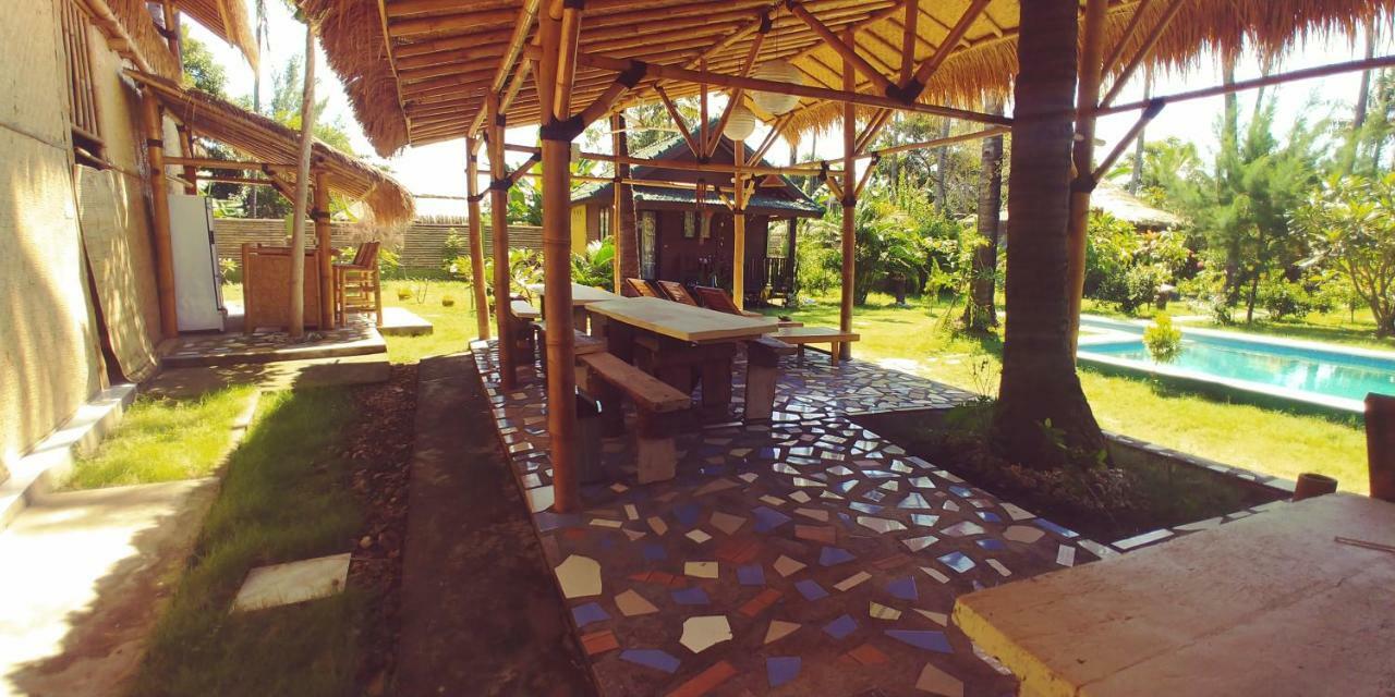 Oasi Bungalows Hotel Gili Air Esterno foto