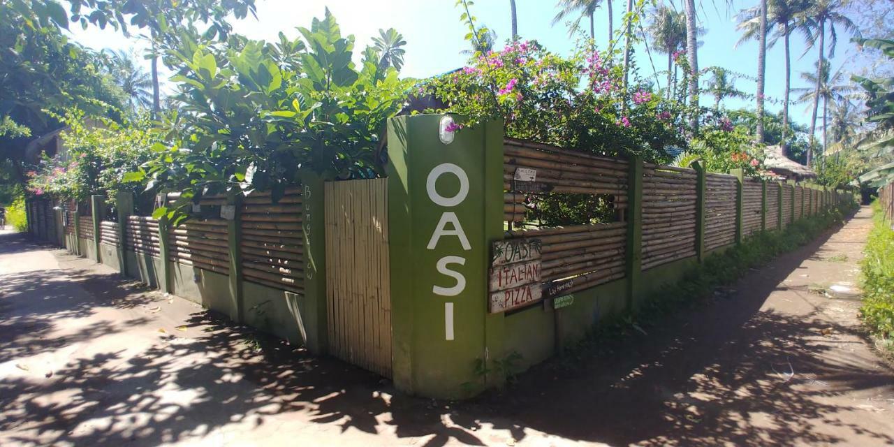 Oasi Bungalows Hotel Gili Air Esterno foto