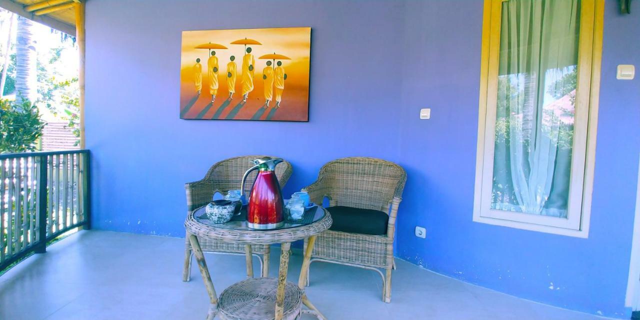 Oasi Bungalows Hotel Gili Air Esterno foto